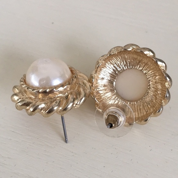 Gold Faux Pearl Pierced Earrings - Picture 3 of 8